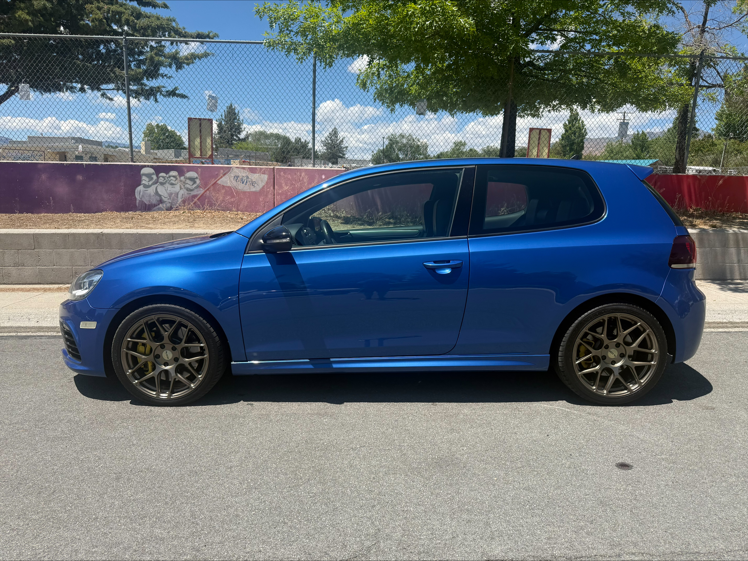 Used 2012 Volkswagen Golf R 2-Door AWD/4WD image 5