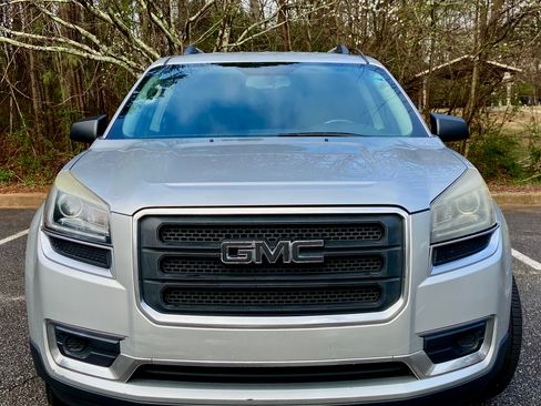 Used 2016 GMC Acadia SLE image 6