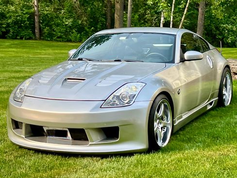 Used 2003 Nissan 350Z Touring image 1