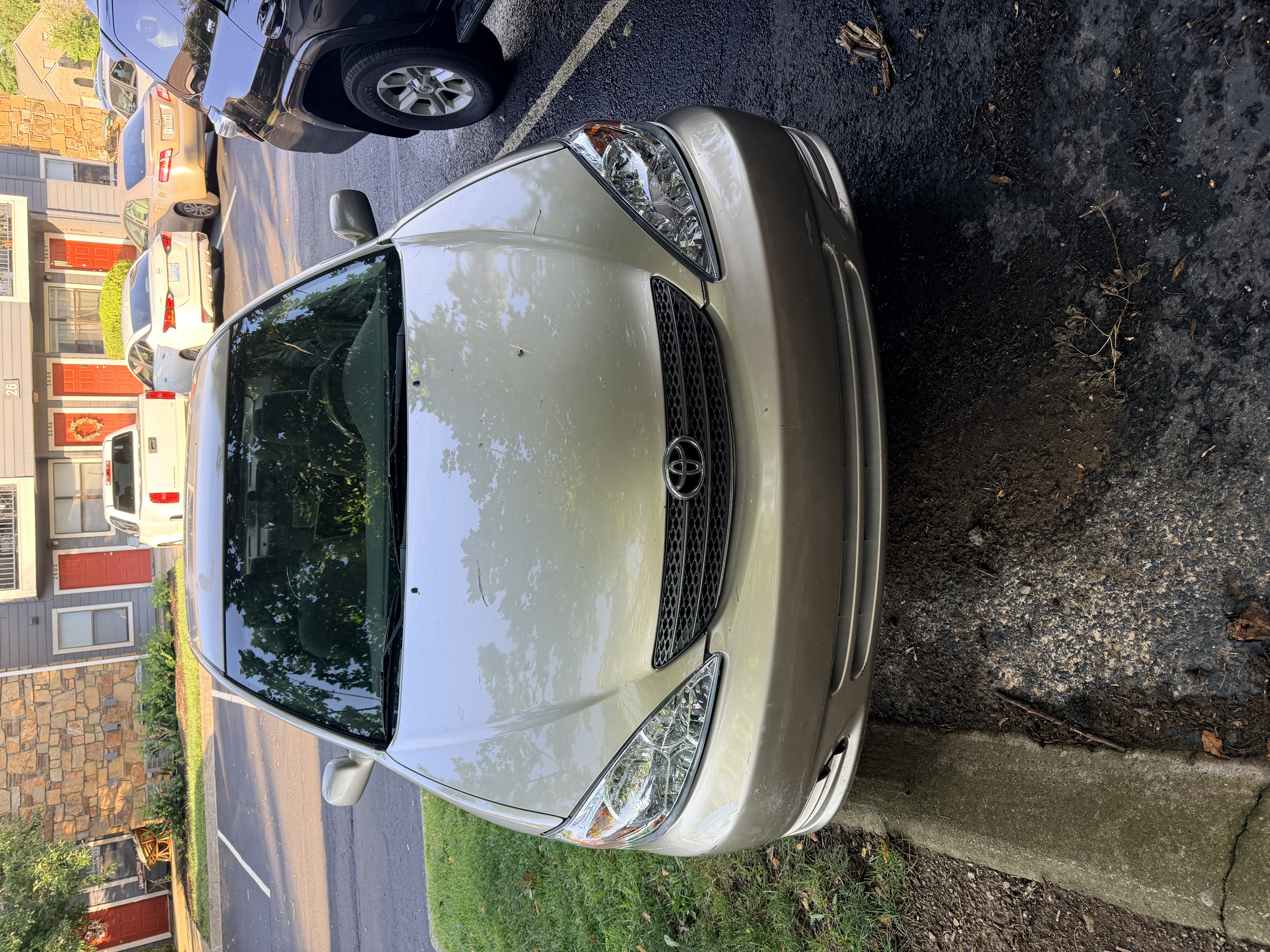 Used 2002 Toyota Camry LE FWD image 1