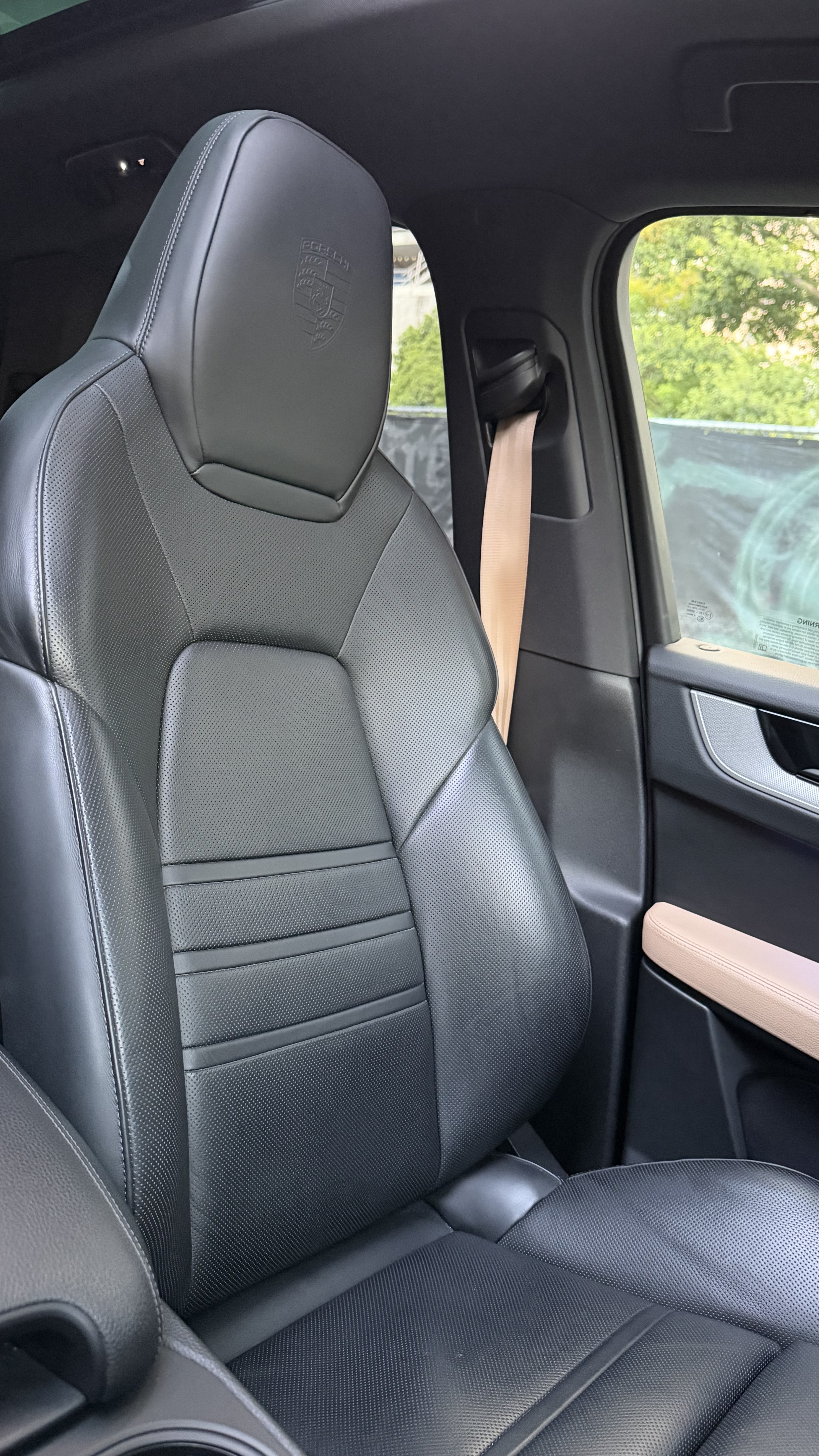 Used 2024 Porsche Cayenne AWD/4WD image 14