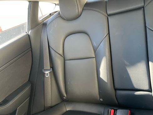 Used 2020 Tesla Model 3 Standard Range Plus image 8