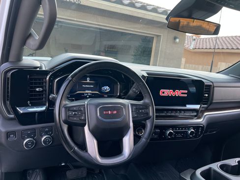 Used 2024 GMC Sierra 2500 SLE w/ SLE Value Package; AWD/4WD image 8