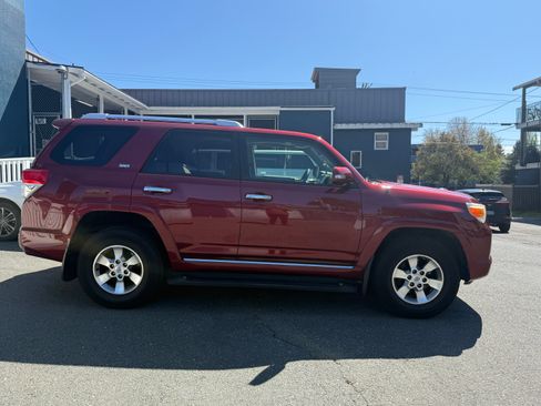 Used 2012 Toyota 4Runner SR5 w/ Convenience Pkg AWD/4WD image 5