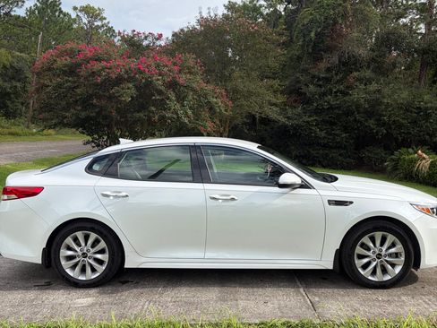 Used 2016 Kia Optima EX FWD image 4
