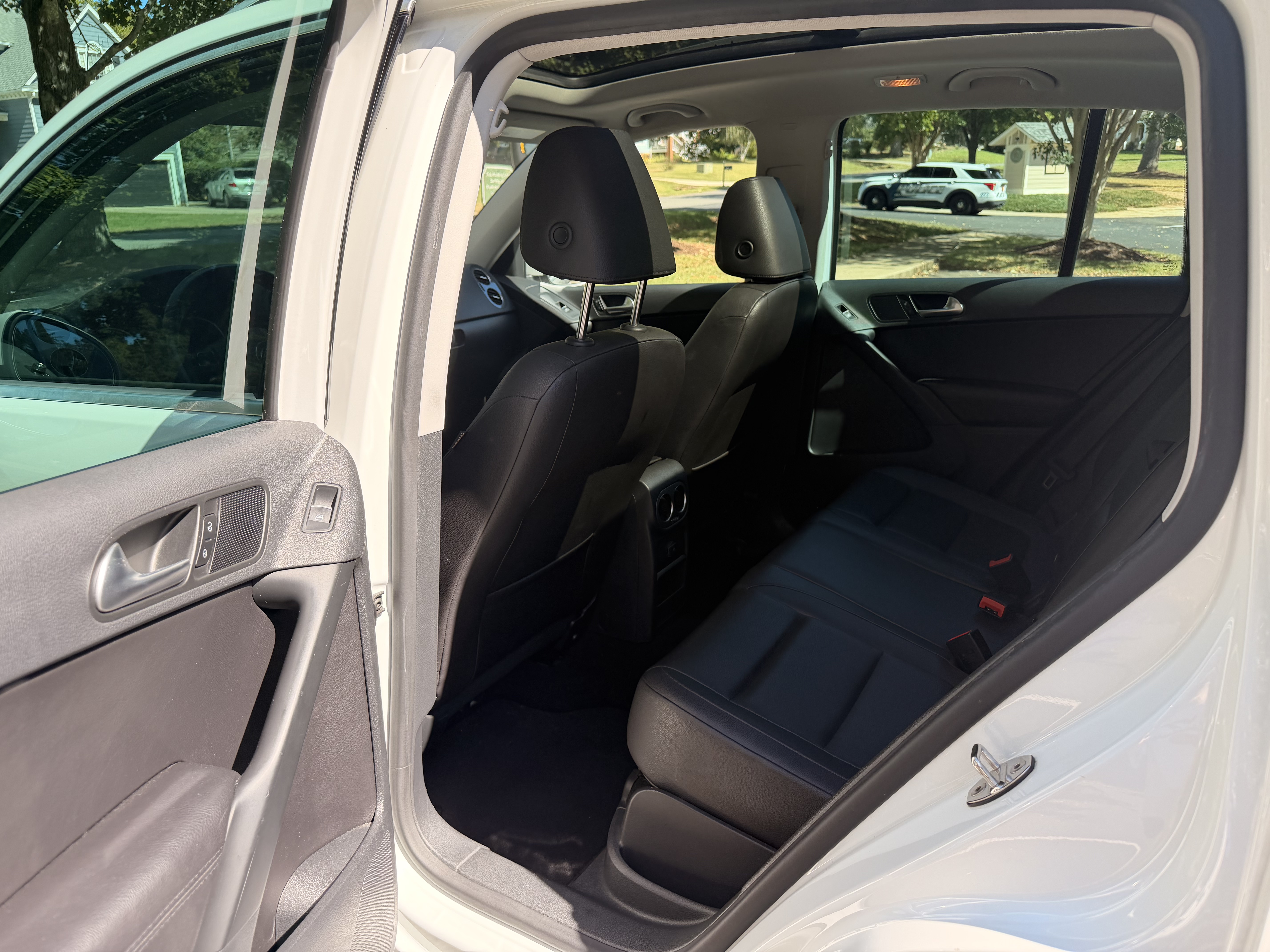 Used 2017 Volkswagen Tiguan Wolfsburg Edition FWD image 13