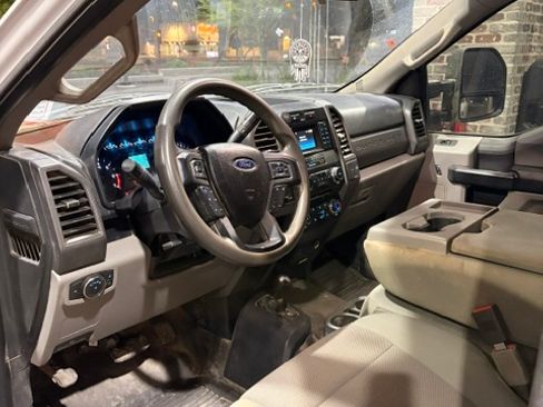 Used 2017 Ford F350 XL AWD/4WD image 10