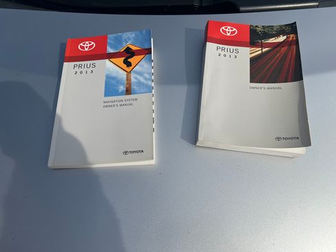 Used 2013 Toyota Prius Four image 17