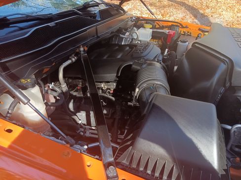 Used 2021 RAM 2500 Tradesman w/ Chrome Appearance Group image 17