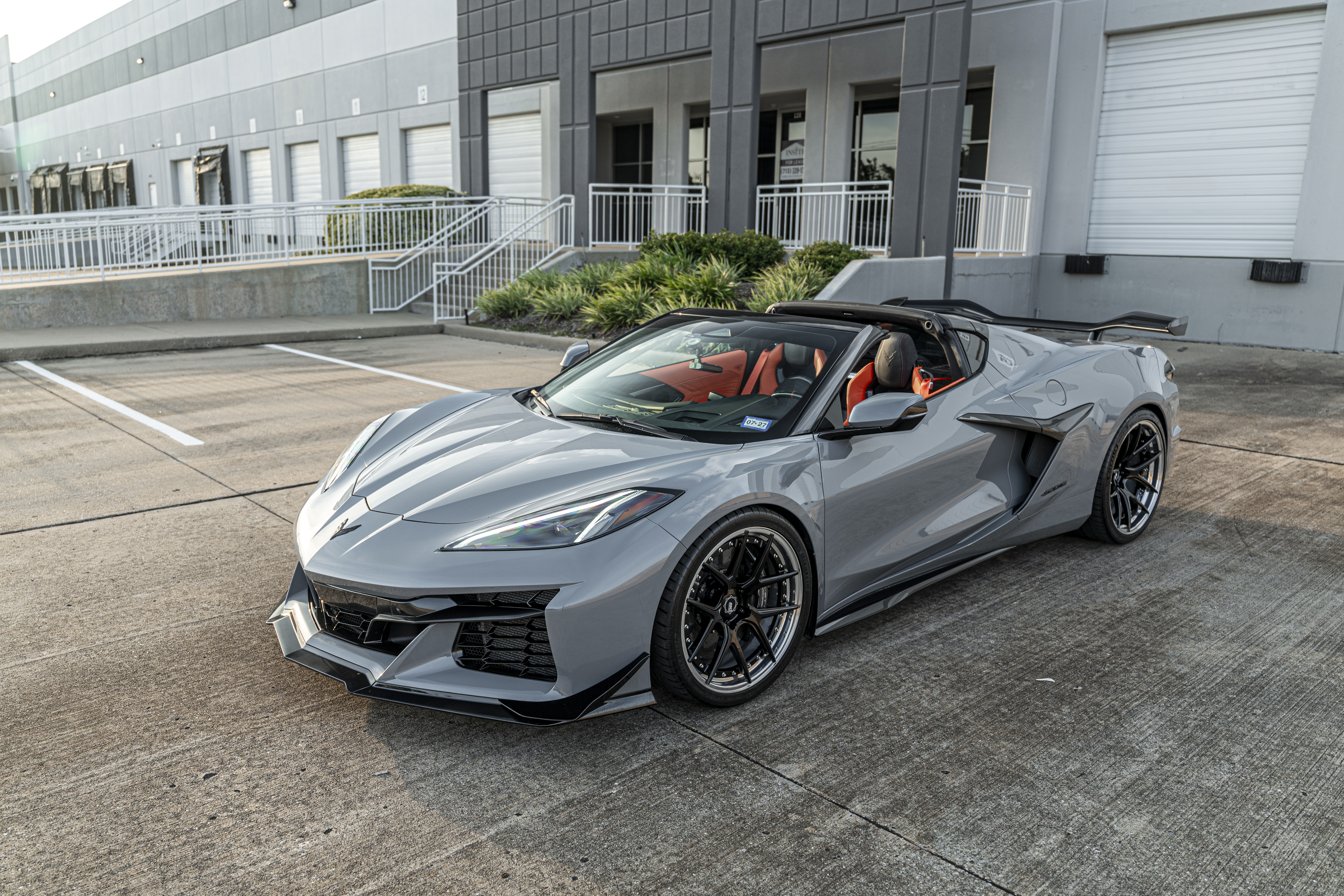 Used 2025 Chevrolet Corvette Z06 RWD image 1