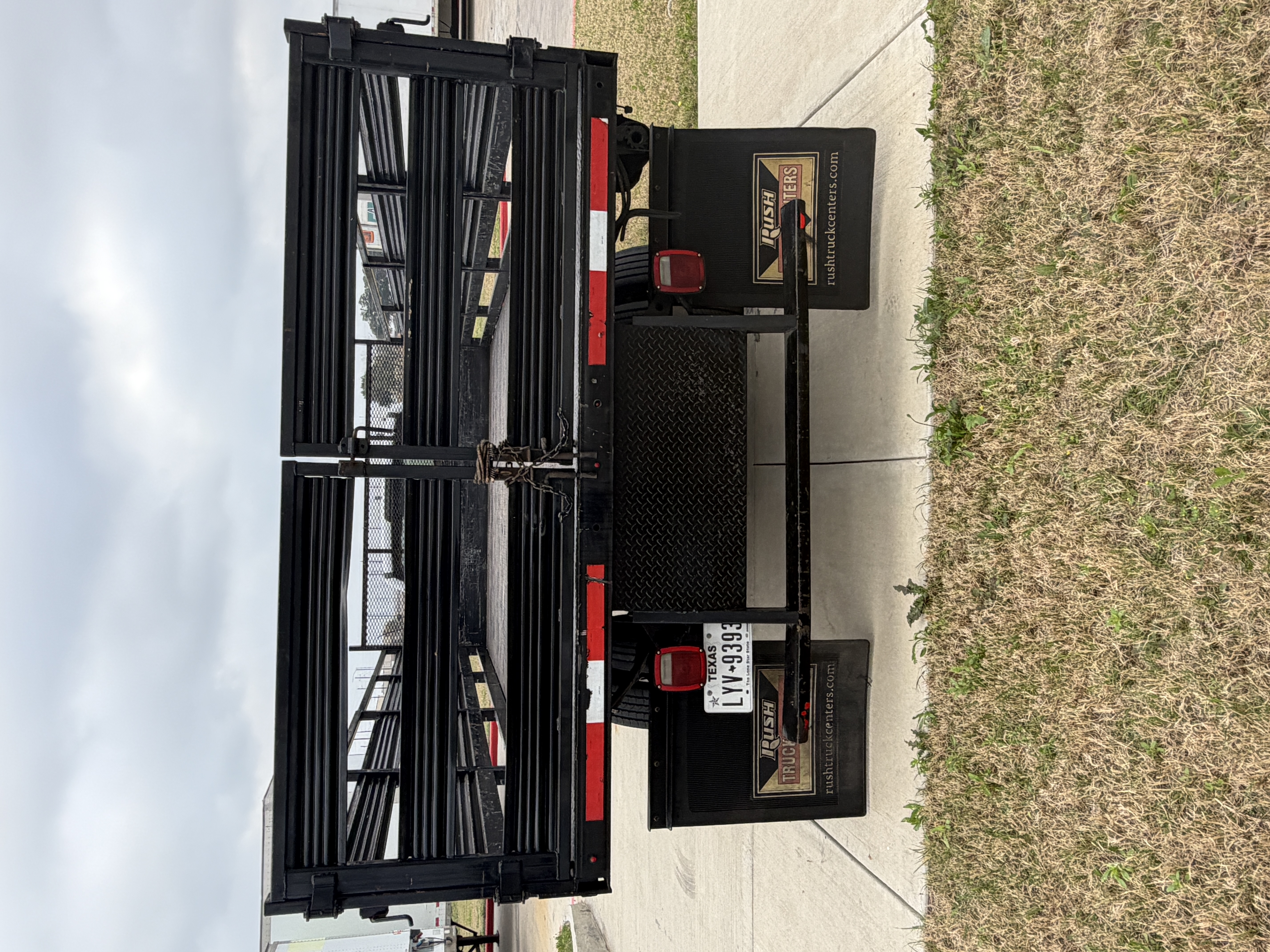 Used 2018 Ford F550 2WD Regular Cab Super Duty image 10