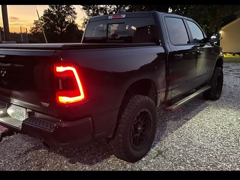 Used 2019 RAM 1500 Big Horn AWD/4WD image 8
