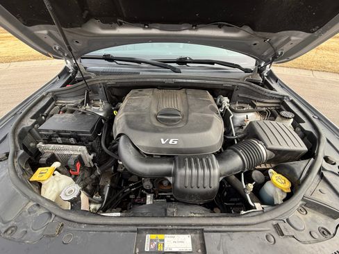 Used 2015 Jeep Grand Cherokee Limited w/ Trailer Tow Group IV image 11