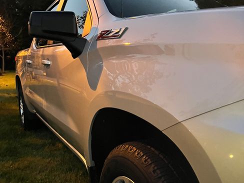 Used 2019 Chevrolet Silverado 1500 RST w/ All-Star Edition image 17