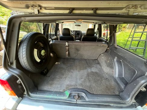 Used 2000 Jeep Cherokee Classic AWD/4WD image 15