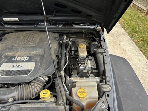 Used 2017 Jeep Wrangler Unlimited Sport w/ Quick Order Package 24S image 25