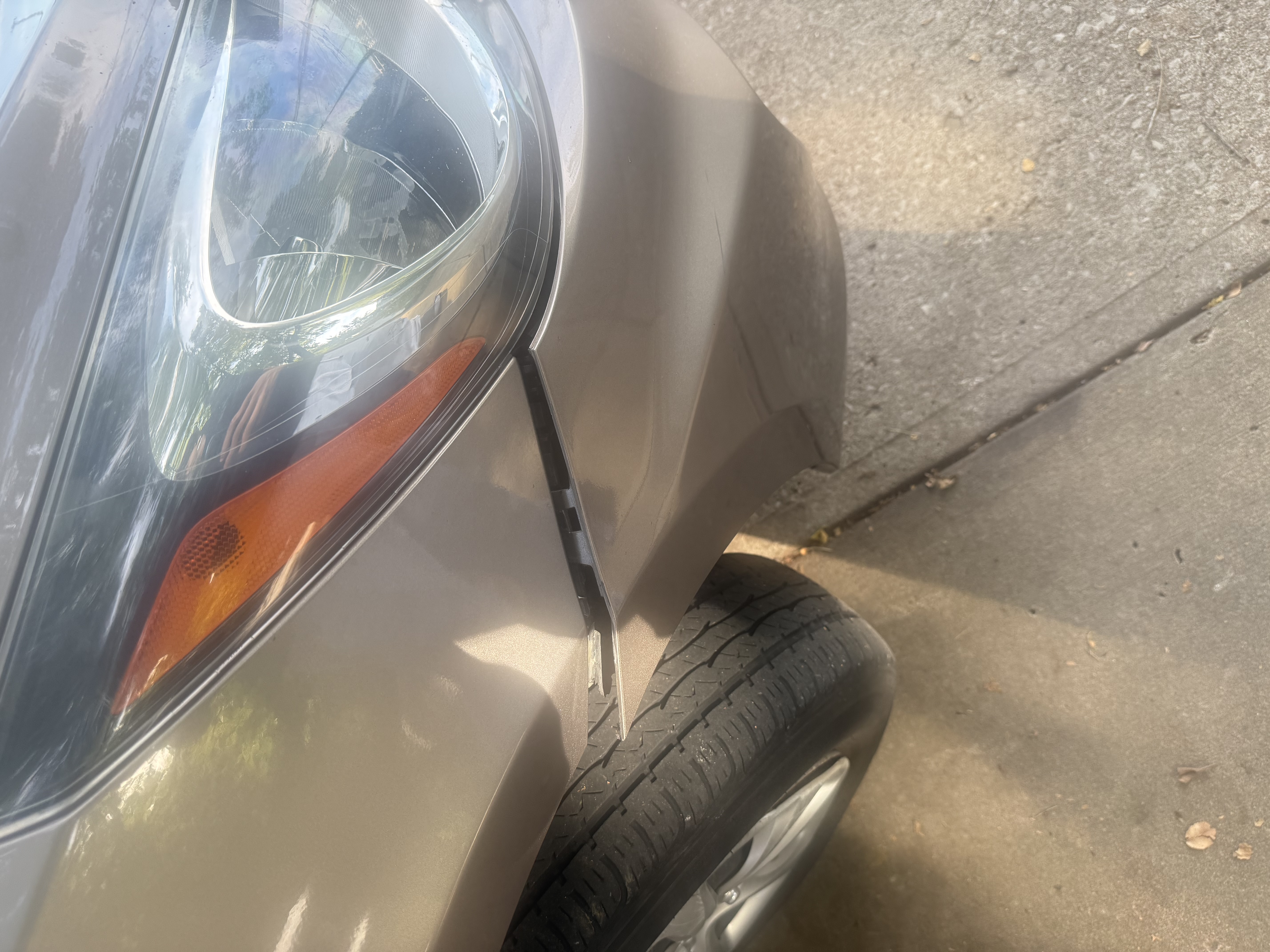 Used 2014 Hyundai Accent GLS FWD image 5