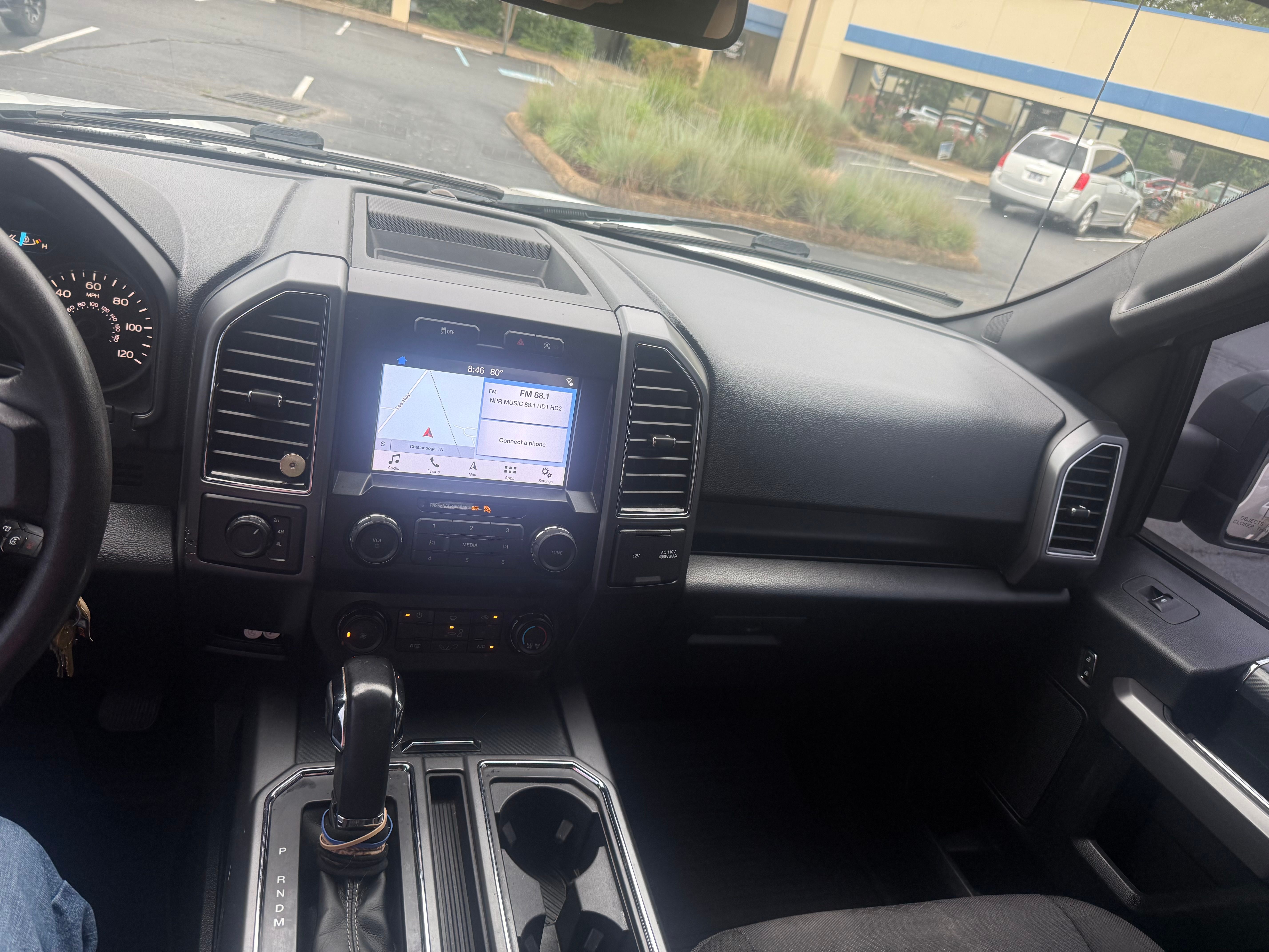Used 2019 Ford F150 XLT w/ Equipment Group 302A Luxury AWD/4WD image 11