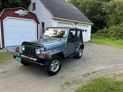 Used 1997 Jeep Wrangler Sport image 6