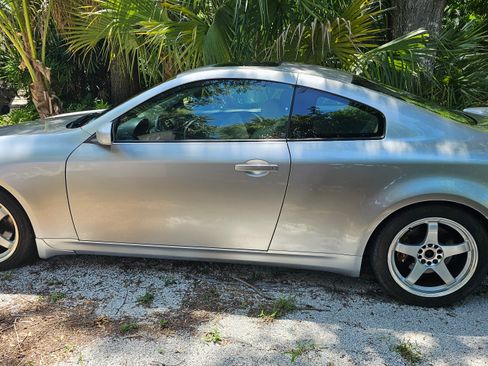 Used 2003 INFINITI G35 Coupe w/ Premium Pkg RWD image 5