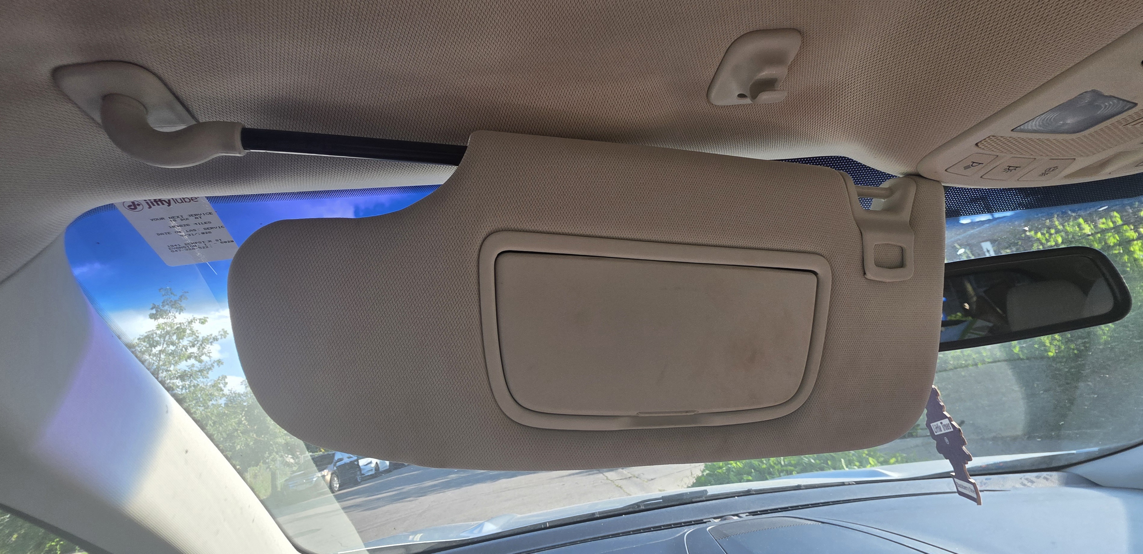 Used 2018 Ford Edge Titanium w/ Equipment Group 301A FWD image 12