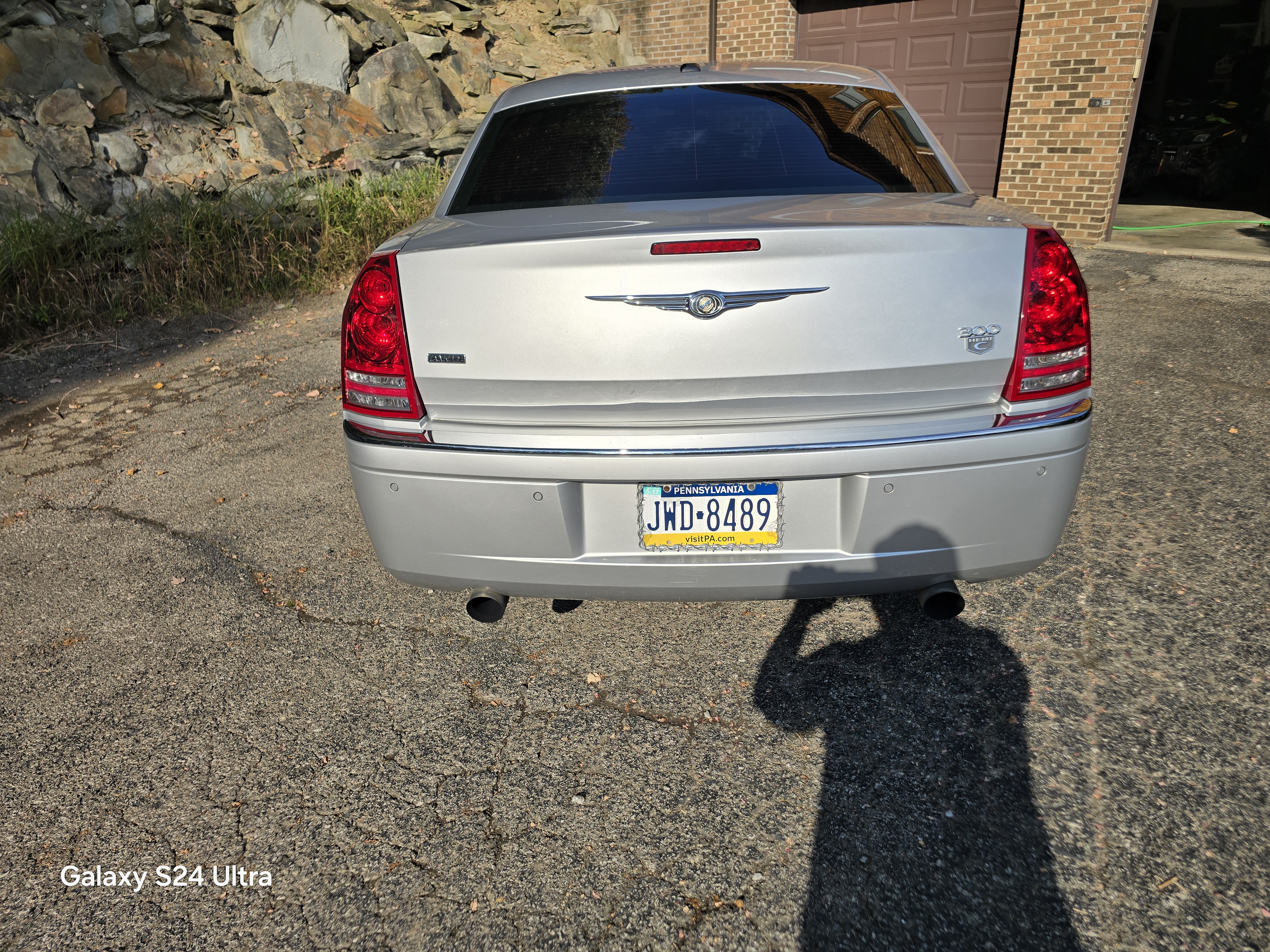 Used 2009 Chrysler 300 C w/ Luxury Group II AWD/4WD image 12