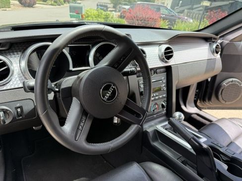 Used 2008 Ford Mustang GT Premium RWD image 8