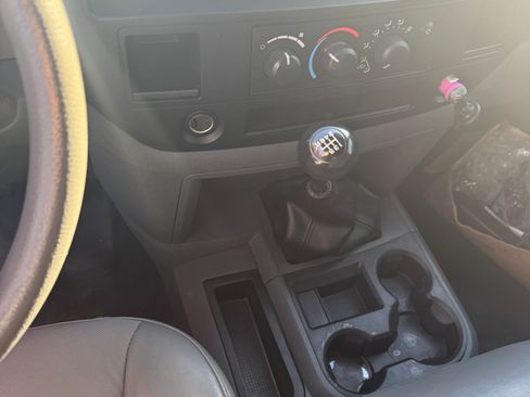 Used 2008 Dodge Ram 1500 Truck ST image 6