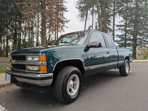 Used 1998 Chevrolet Silverado 1500 LS w/ Preferred Equipment Group 2 image 1