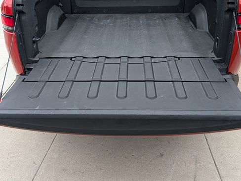 Used 2022 Rivian R1T Launch Edition image 16