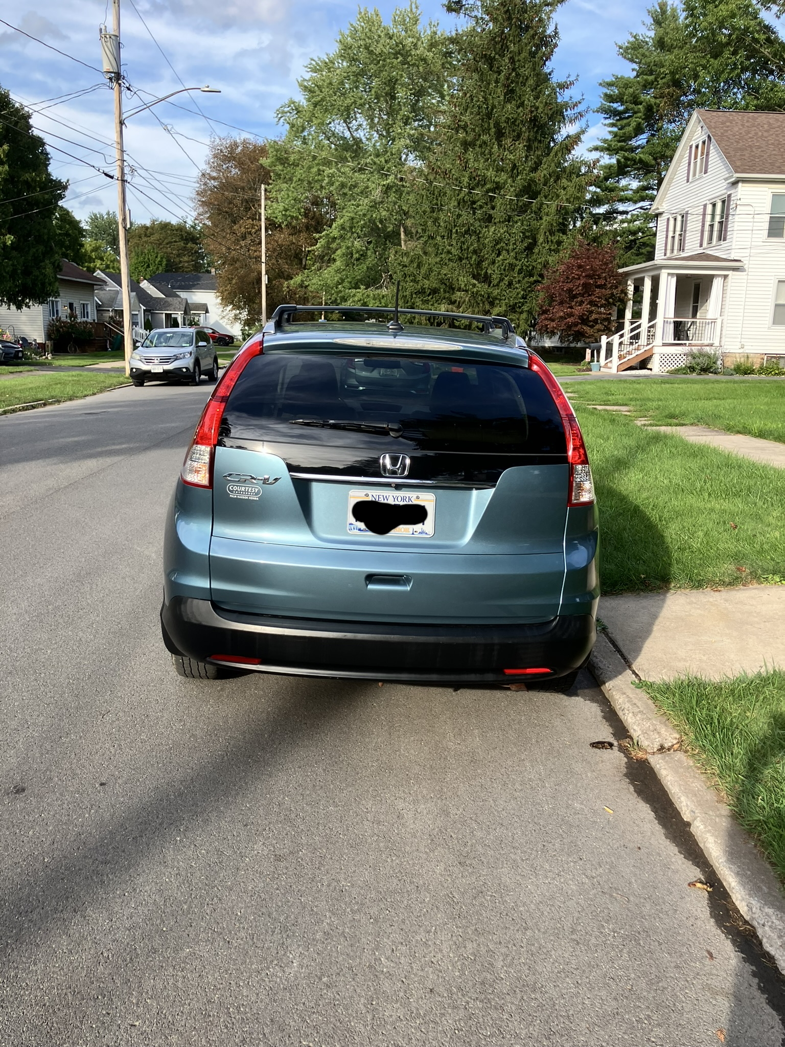 Used 2014 Honda CR-V EX-L image 2