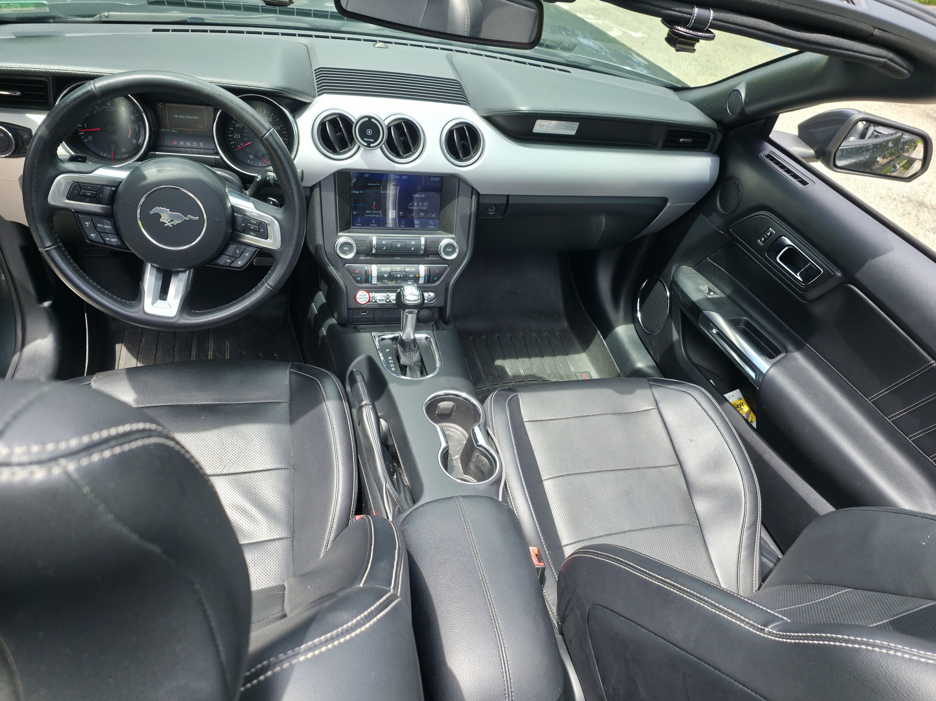 Used 2015 Ford Mustang Premium RWD image 15