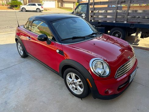 Used 2014 MINI Cooper Coupe FWD image 2