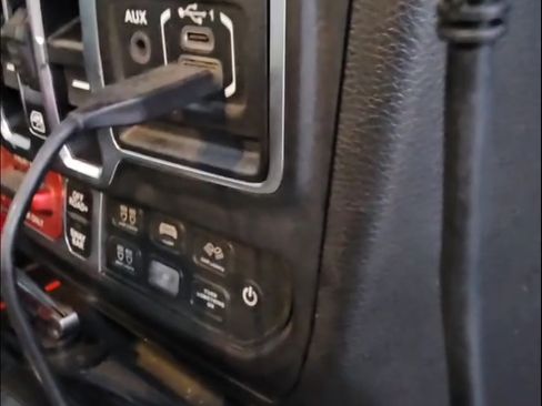 Used 2021 Jeep Wrangler Unlimited Rubicon image 10