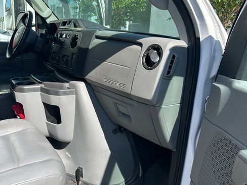 Used 2016 Ford E-350 and Econoline 350 Super Duty w/ Power Windows & Locks Group RWD image 25