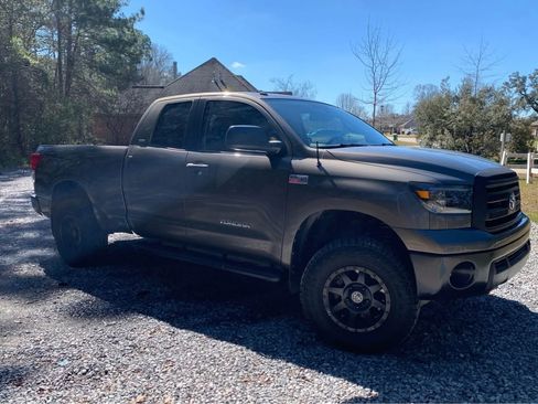 Used 2010 Toyota Tundra 4x4 Double Cab image 4