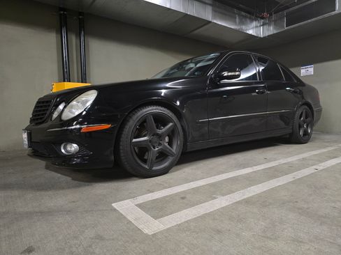Used 2009 Mercedes-Benz E 350 Sedan image 6