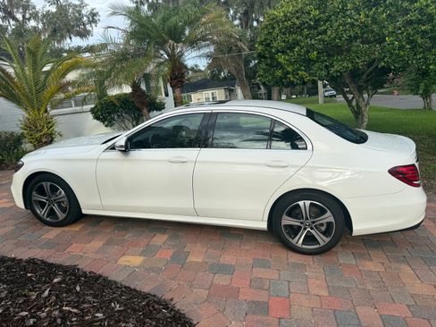 Used 2019 Mercedes-Benz E 300 image 11