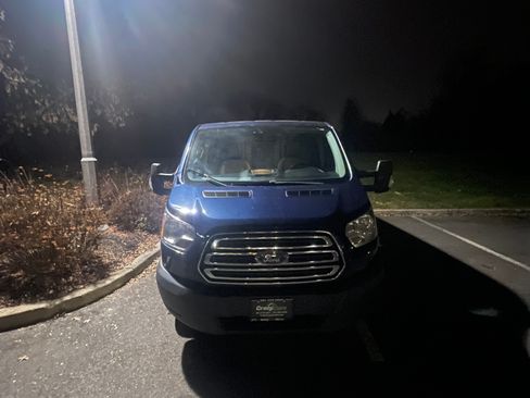 Used 2016 Ford Transit 250 130 Low Roof image 4