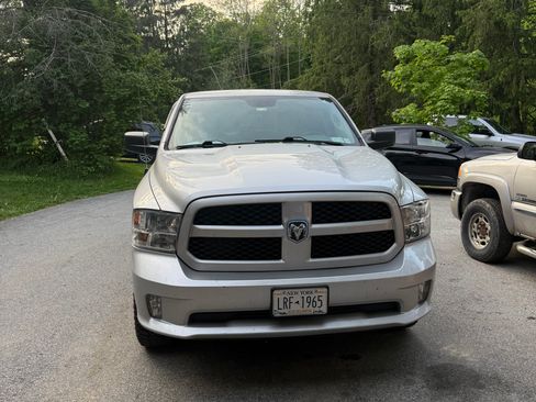 Used 2019 RAM 1500 Express AWD/4WD image 6
