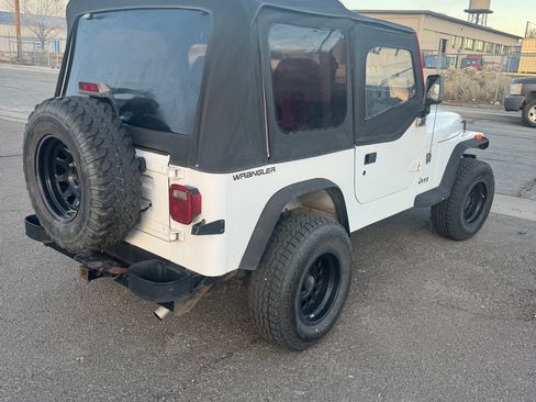 Used 1994 Jeep Wrangler Sport S image 21