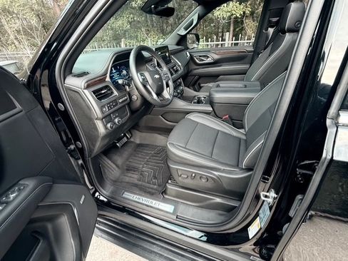 Used 2024 Chevrolet Tahoe Premier w/ Premium Package 2 image 6