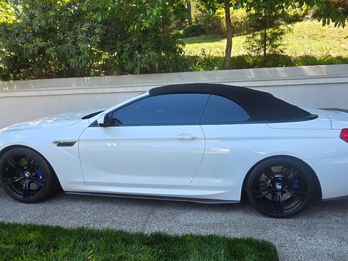 Used 2015 BMW M6 Convertible RWD image 1