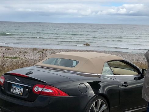 Used 2015 Jaguar XK Convertible image 4