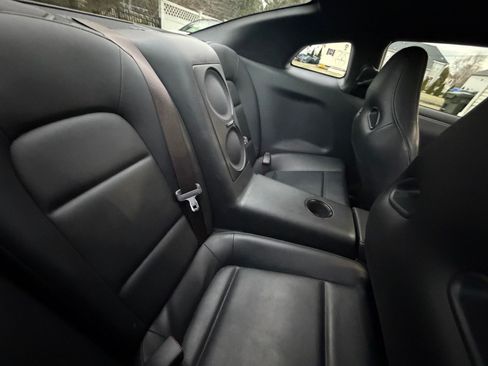 Used 2016 Nissan GT-R Premium image 9