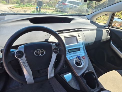 Used 2014 Toyota Prius Prime Plug-In Hybrid image 6