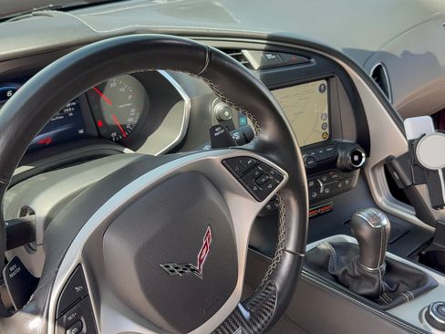 Used 2016 Chevrolet Corvette Z06 w/ 3LZ Preferred Equipment Group RWD image 21