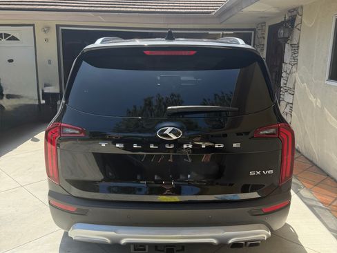 Used 2020 Kia Telluride SX w/ Towing Package FWD image 6