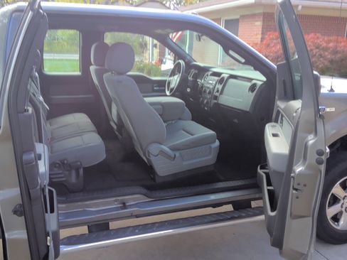 Used 2014 Ford F150 STX w/ Equipment Group 201A Mid image 9