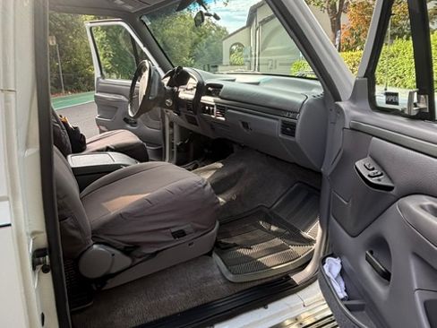 Used 1994 Ford Bronco AWD/4WD image 9